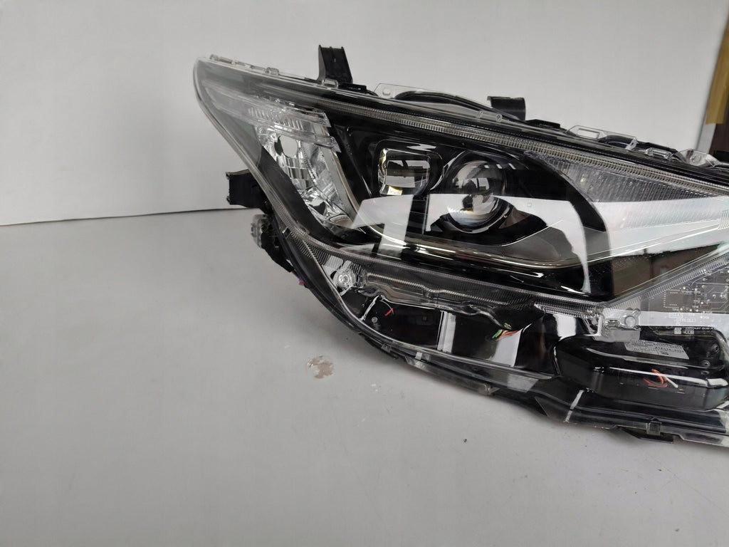 Frontscheinwerfer Toyota Auris 81110-02K60 Full LED Rechts Headlight