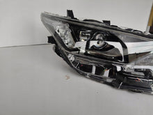 Laden Sie das Bild in den Galerie-Viewer, Frontscheinwerfer Toyota Auris 81110-02K60 Full LED Rechts Headlight