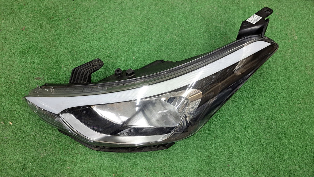 Frontscheinwerfer Hyundai I20 92101C8000 LED Links Scheinwerfer Headlight