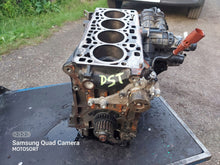 Laden Sie das Bild in den Galerie-Viewer, Motorblock Audi Skoda DST 2.0 TDI 150PS 110kW Diesel Unkomplett