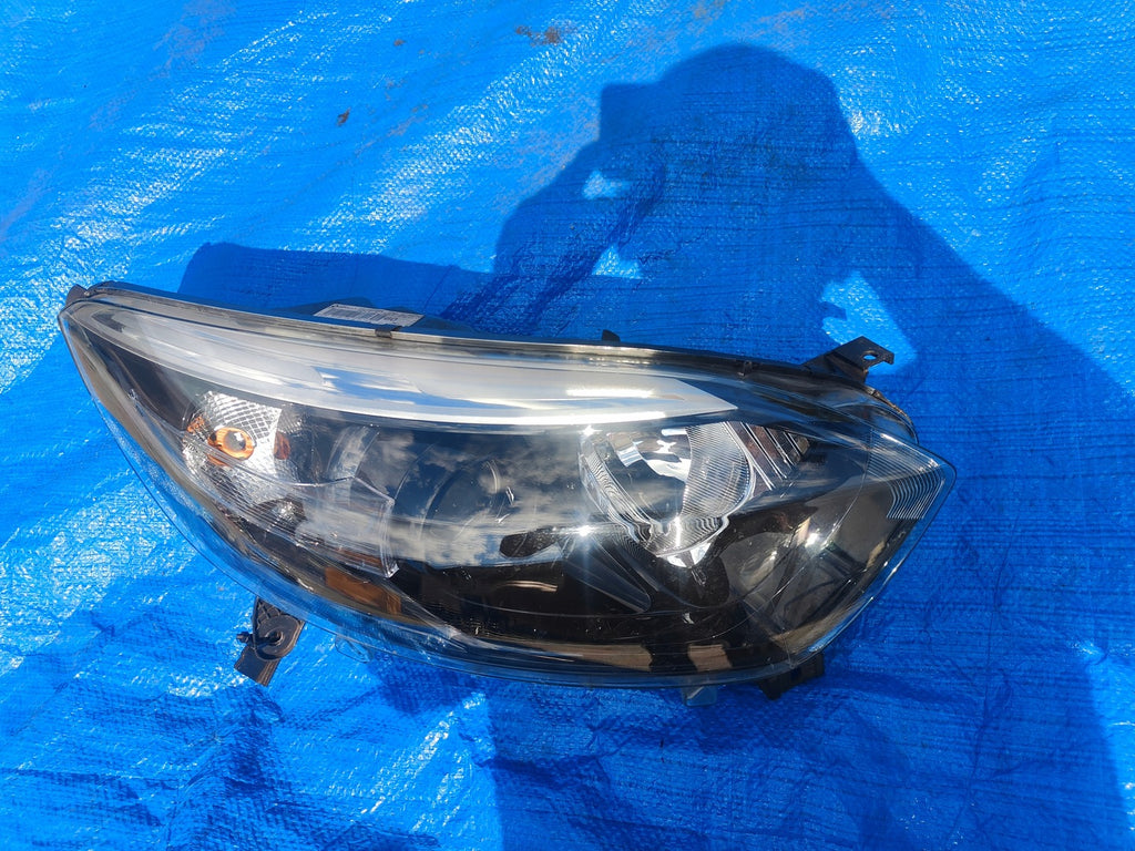 Frontscheinwerfer Renault Captur I 260105066R Rechts Scheinwerfer Headlight