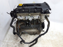 Load image into Gallery viewer, Motor Opel Corsa E B14XER 1.4 74kW 2014 Benzin Engine Unkomplett MOT8503373846zm
