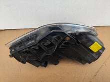 Laden Sie das Bild in den Galerie-Viewer, Frontscheinwerfer VW Touran 1T1941005B Halogen Links Scheinwerfer Headlight