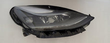 Laden Sie das Bild in den Galerie-Viewer, Frontscheinwerfer Tesla Model 3 1514953-00-C Rechts Scheinwerfer Headlight