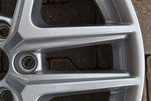 Load image into Gallery viewer, 1x Alufelge 17 Zoll 7.5" 5x112 29ET Glanz Silber 8W9601025 Audi Rim Wheel FEL8546610410ke