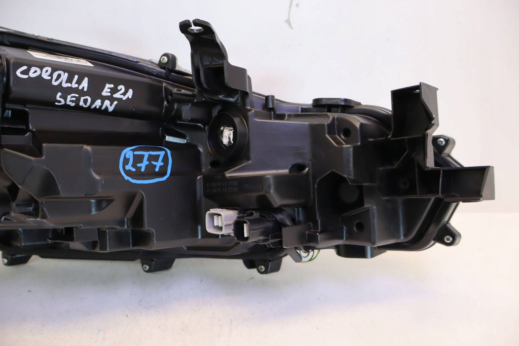 Frontscheinwerfer Toyota Corolla 81150-02T51 Links Scheinwerfer Headlight SCH9892463822sb