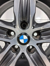 Laden Sie das Bild in den Galerie-Viewer, 1x Alufelge 17 Zoll 7.0" 5x112 54ET Glanz Grau 6855091 BMW F45 F46 Rim Wheel FEL3764624772ew