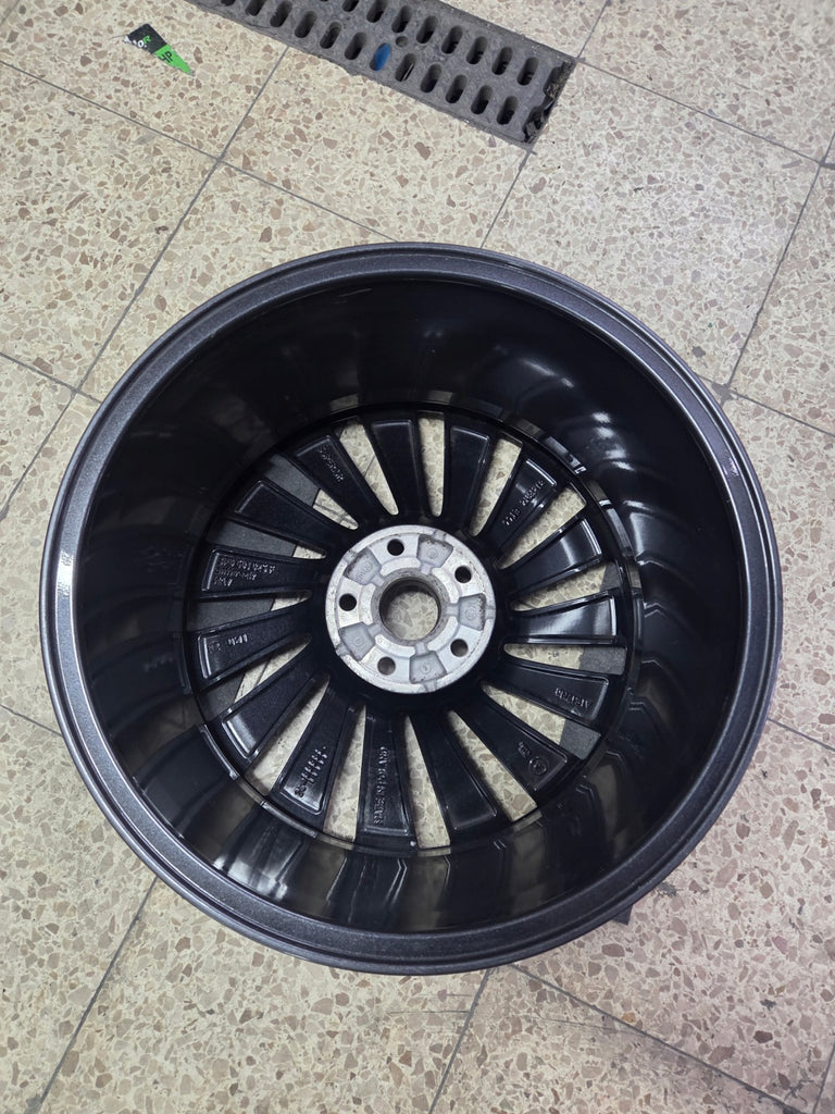 1x Alufelge 18 Zoll 8.0" 5x112 44ET 3P0601025F Skoda Superb I Rim Wheel FEL5586377985ks