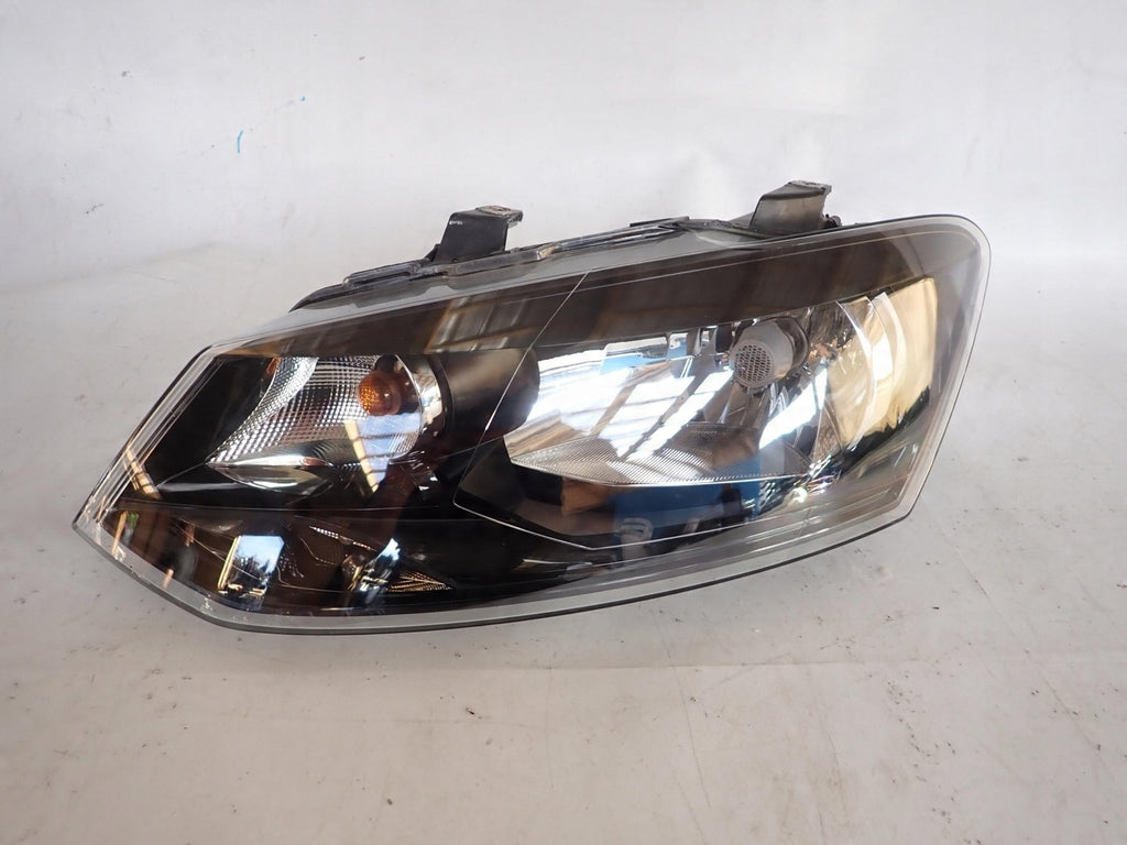 Frontscheinwerfer VW Polo 6R1941015E Links Scheinwerfer Headlight