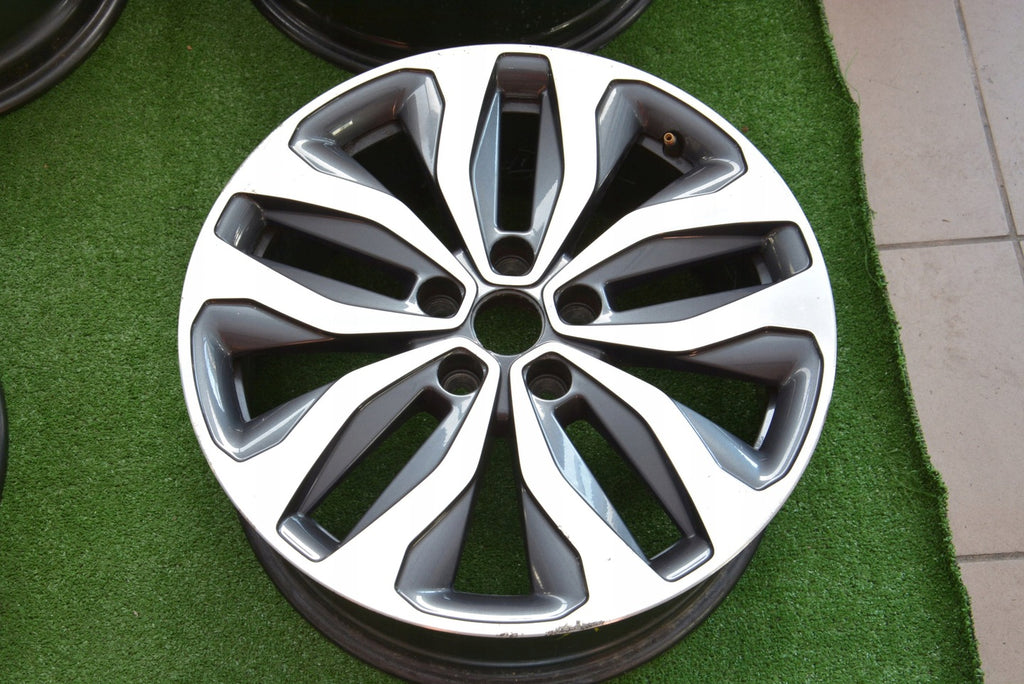 1x Alufelge 18 Zoll 7.5" 5x114.3 46ET Glanz Grau 403005820 Mg Megane 1 Iv