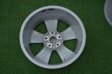 Laden Sie das Bild in den Galerie-Viewer, 4x Alufelge 17 Zoll 6.0" 5x112 48ET 8V0601025C Audi Rim Wheel FEL2250239379tu