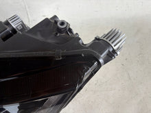 Laden Sie das Bild in den Galerie-Viewer, Frontscheinwerfer Skoda Octavia I 5E3941015A LED Links Scheinwerfer Headlight SCH6109984112ga