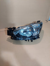 Laden Sie das Bild in den Galerie-Viewer, Frontscheinwerfer Mazda II DB5J-51040 Links Scheinwerfer Headlight