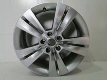 Load image into Gallery viewer, 1x Alufelge 18 Zoll 7.0" 5x112 45ET Glanz Silber 57A601025E Skoda Kodiaq FEL9174916292ro