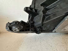 Laden Sie das Bild in den Galerie-Viewer, Frontscheinwerfer Skoda Fabia III 6V1941016F Rechts Scheinwerfer Headlight SCH4310945684oc