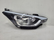 Load image into Gallery viewer, Frontscheinwerfer Hyundai I20 92102C8000 Rechts Scheinwerfer Headlight