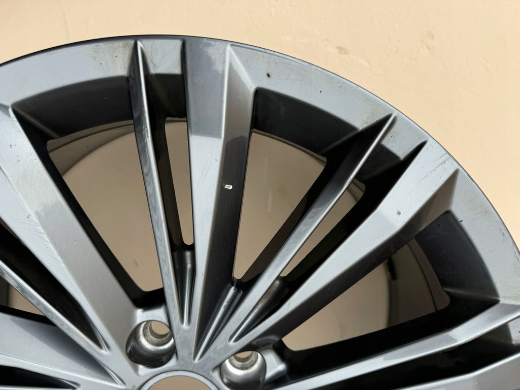 1x Alufelge 18 Zoll 8.0" 5x112 44ET Glanz Silber 3G0601035 VW Passat B8 FEL1297597430pf