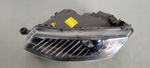 Laden Sie das Bild in den Galerie-Viewer, Frontscheinwerfer Skoda Octavia III 5E1941015B Links Scheinwerfer Headlight SCH5619388197tp