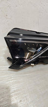 Laden Sie das Bild in den Galerie-Viewer, Frontscheinwerfer Skoda Octavia IV 5E4941035 Links Scheinwerfer Headlight SCH1318607901fa