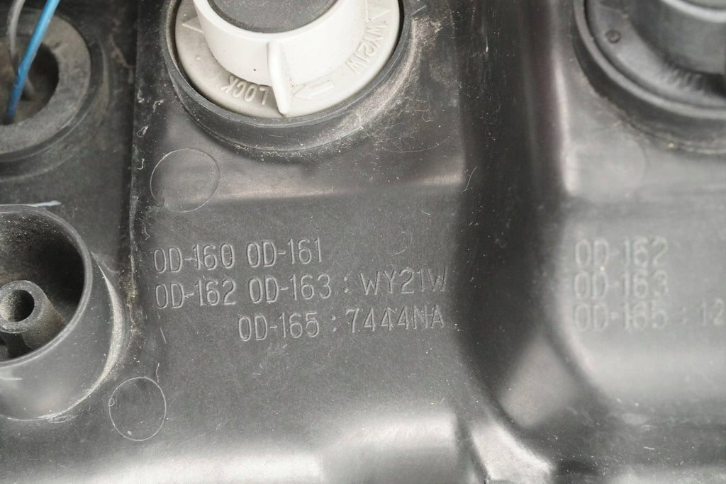 Frontscheinwerfer Toyota Yaris Links Scheinwerfer Headlight SCH6487240862yf
