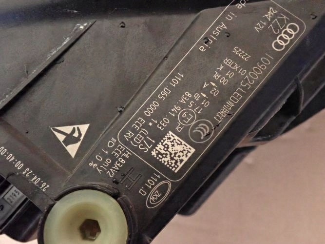 Frontscheinwerfer Audi Q3 83A941033 Links Scheinwerfer Headlight