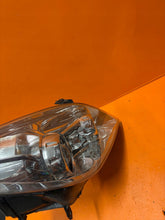 Laden Sie das Bild in den Galerie-Viewer, Frontscheinwerfer Opel Signum Vectra C 93185610 Xenon Rechts Headlight SCH9696309815fi