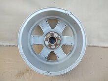 Laden Sie das Bild in den Galerie-Viewer, 1x Alufelge 16 Zoll 7.0&quot; 5x108 50ET 30724024 Volvo Rim Wheel