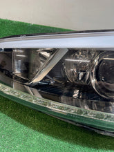 Laden Sie das Bild in den Galerie-Viewer, Frontscheinwerfer Kia Ceed 92101A2 Xenon Links Scheinwerfer Headlight SCH8909273475kf