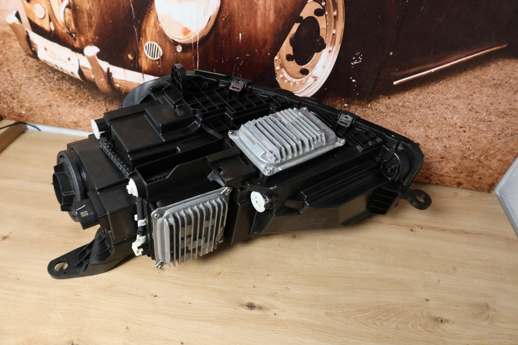 Frontscheinwerfer Mercedes-Benz Gle A1679068607 LED Rechts Headlight SCH2481574321yl