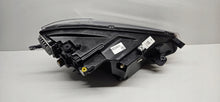 Laden Sie das Bild in den Galerie-Viewer, Frontscheinwerfer VW Taigo 2G7941035C LED Links Scheinwerfer Headlight SCH9160144757oj