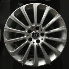 Laden Sie das Bild in den Galerie-Viewer, 4x Alufelge 18 Zoll 8.0" 5x112 35ET Glanz Silber Mercedes-Benz W213 W212 FEL9538748194ii