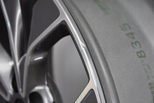 Load image into Gallery viewer, 1x Alufelge 18 Zoll 7.5&quot; 5x114.3 55ET 52910-G4400 Hyundai Elantra Rim Wheel