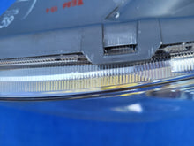 Load image into Gallery viewer, Frontscheinwerfer Toyota Yaris Verso Links Scheinwerfer Headlight