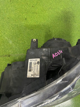 Load image into Gallery viewer, Frontscheinwerfer Mercedes-Benz Viano W639 Vito 1EG009627-01 Links Headlight SCH8091300351ku