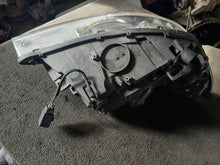 Load image into Gallery viewer, Frontscheinwerfer Volvo S60 II V60 31383066 Links Scheinwerfer Headlight SCH2129496800ga