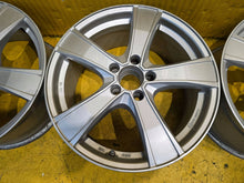 Laden Sie das Bild in den Galerie-Viewer, 4x Alufelge 18 Zoll 8.0" 5x112 38ET Silber Mercedes-Benz Rim Wheel FEL2898458534rl