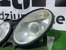 Load image into Gallery viewer, Frontscheinwerfer Mercedes-Benz W211 Xenon Links Scheinwerfer Headlight SCH5815102706is