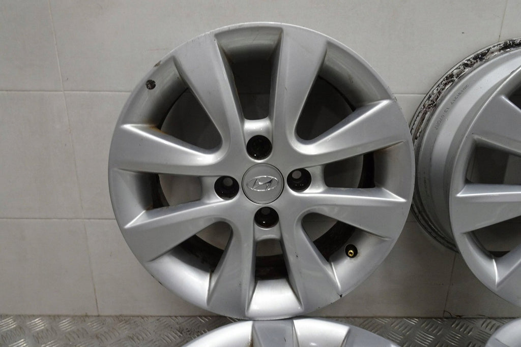 1x Alufelge 15 Zoll 6.0" 4x100 50ET 52910-1J805 Hyundai I20 Rim Wheel