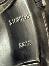 Laden Sie das Bild in den Galerie-Viewer, 1x Alufelge 18 Zoll 7.5&quot; 5x108 50 5ET 31680199 Volvo S60 V60 Rim Wheel