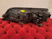 Laden Sie das Bild in den Galerie-Viewer, Frontscheinwerfer Skoda Octavia I 030110423200 LE15A63695 Rechts Headlight SCH6527745795jp
