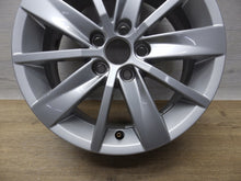 Load image into Gallery viewer, 1x Alufelge 15 Zoll 6.0&quot; 5x100 38ET Glanz Silber 6C0601025 VW Polo Rim Wheel