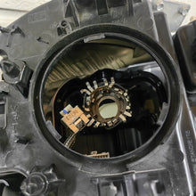 Laden Sie das Bild in den Galerie-Viewer, Frontscheinwerfer Volvo Xc90 30698580 89900764 Links Scheinwerfer Headlight