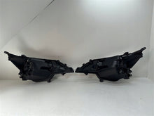 Laden Sie das Bild in den Galerie-Viewer, Frontscheinwerfer Mitsubishi Space Star W5335 Ein Stück (Rechts oder Links)