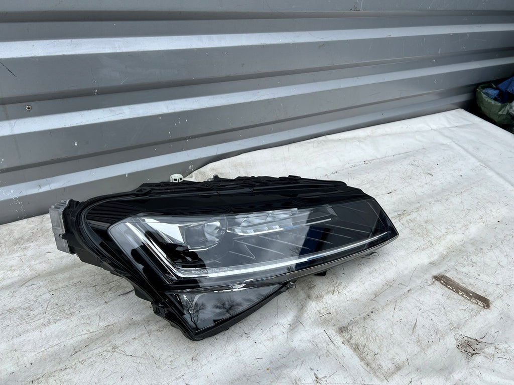 Frontscheinwerfer Skoda Superb III 3V1941016 LED Rechts Scheinwerfer Headlight
