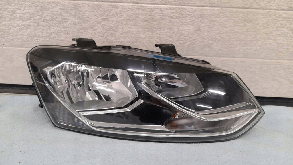 Frontscheinwerfer VW Polo RKC11418 Rechts Scheinwerfer Headlight SCH3667581494gy