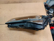 Laden Sie das Bild in den Galerie-Viewer, Frontscheinwerfer Skoda Superb III 3V1941015D Full LED Links Headlight