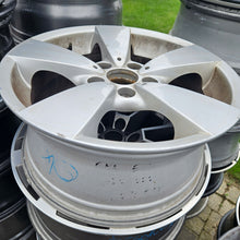 Load image into Gallery viewer, 1x Alufelge 17 Zoll 7.5" 5x120 43ET Glanz Grau 6776777 BMW 5 E60 E61 Rim Wheel FEL4580493319fm