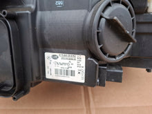 Laden Sie das Bild in den Galerie-Viewer, Frontscheinwerfer Mercedes-Benz W176 A1768203861KZ Rechts Scheinwerfer Headlight SCH9174687302pu
