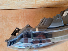 Laden Sie das Bild in den Galerie-Viewer, Frontscheinwerfer Mitsubishi Outlander III 8301D3-31 LED Links Headlight