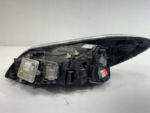 Laden Sie das Bild in den Galerie-Viewer, Frontscheinwerfer Volvo C30 31299819 Xenon Rechts Scheinwerfer Headlight SCH7354352166he